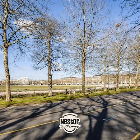 La Casa Bella — Chic & Modern Downtown Appartamento